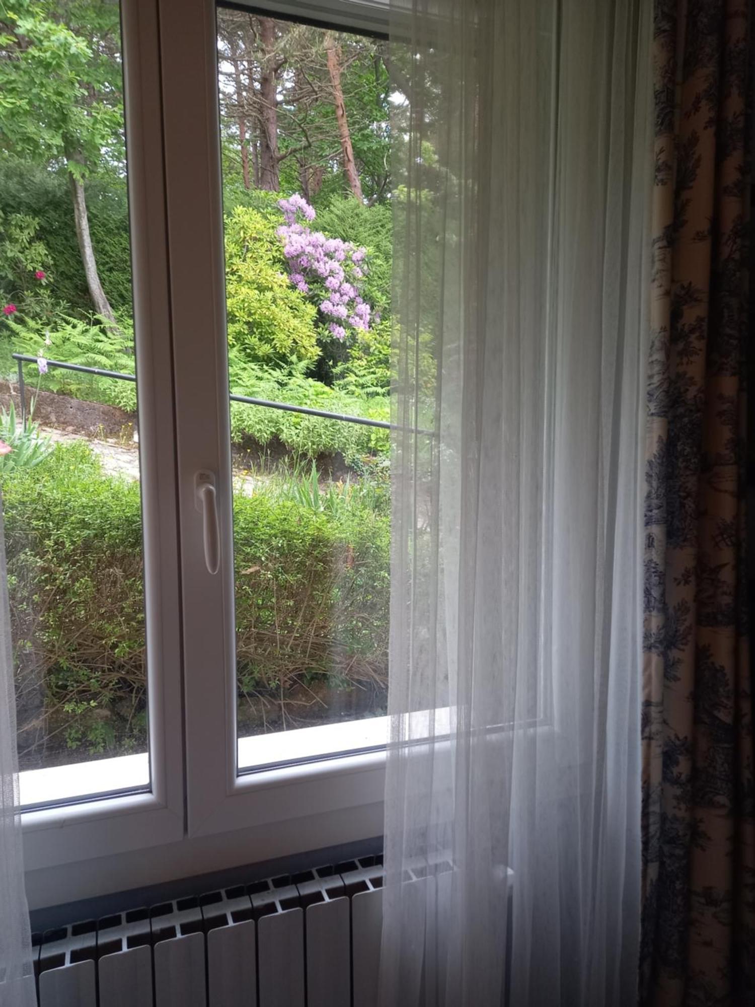 B&B Le Camelie Del Bosco Baiardo Екстериор снимка