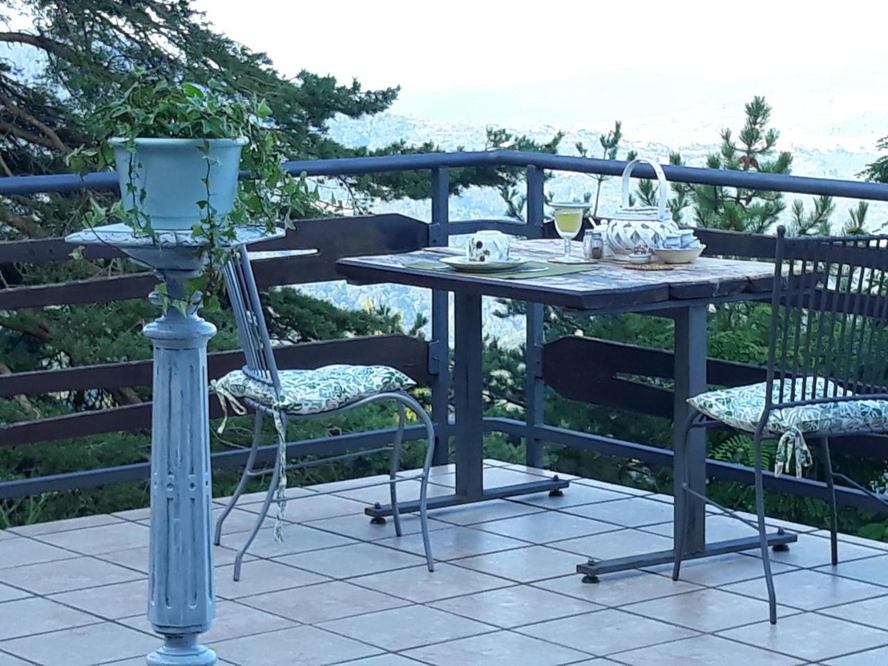 B&B Le Camelie Del Bosco Baiardo Екстериор снимка