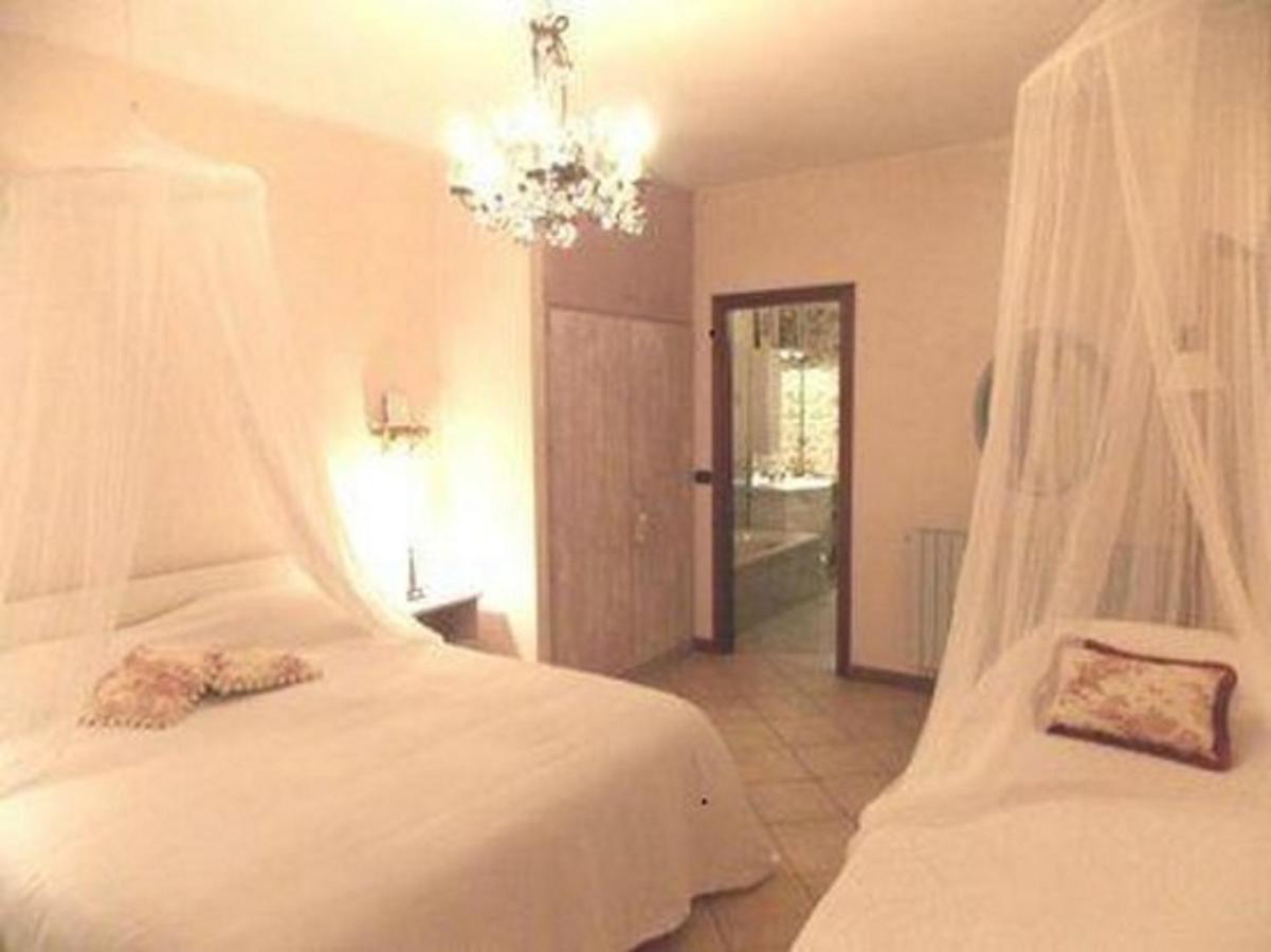 B&B Le Camelie Del Bosco Baiardo Екстериор снимка